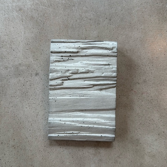 Concrete grey soap dish - Picture 6 of 9